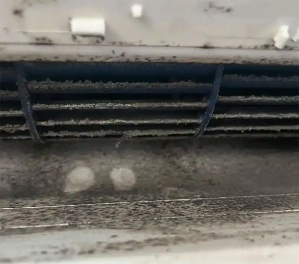 铜陵市空调吹的风有股烧焦味是怎么回事